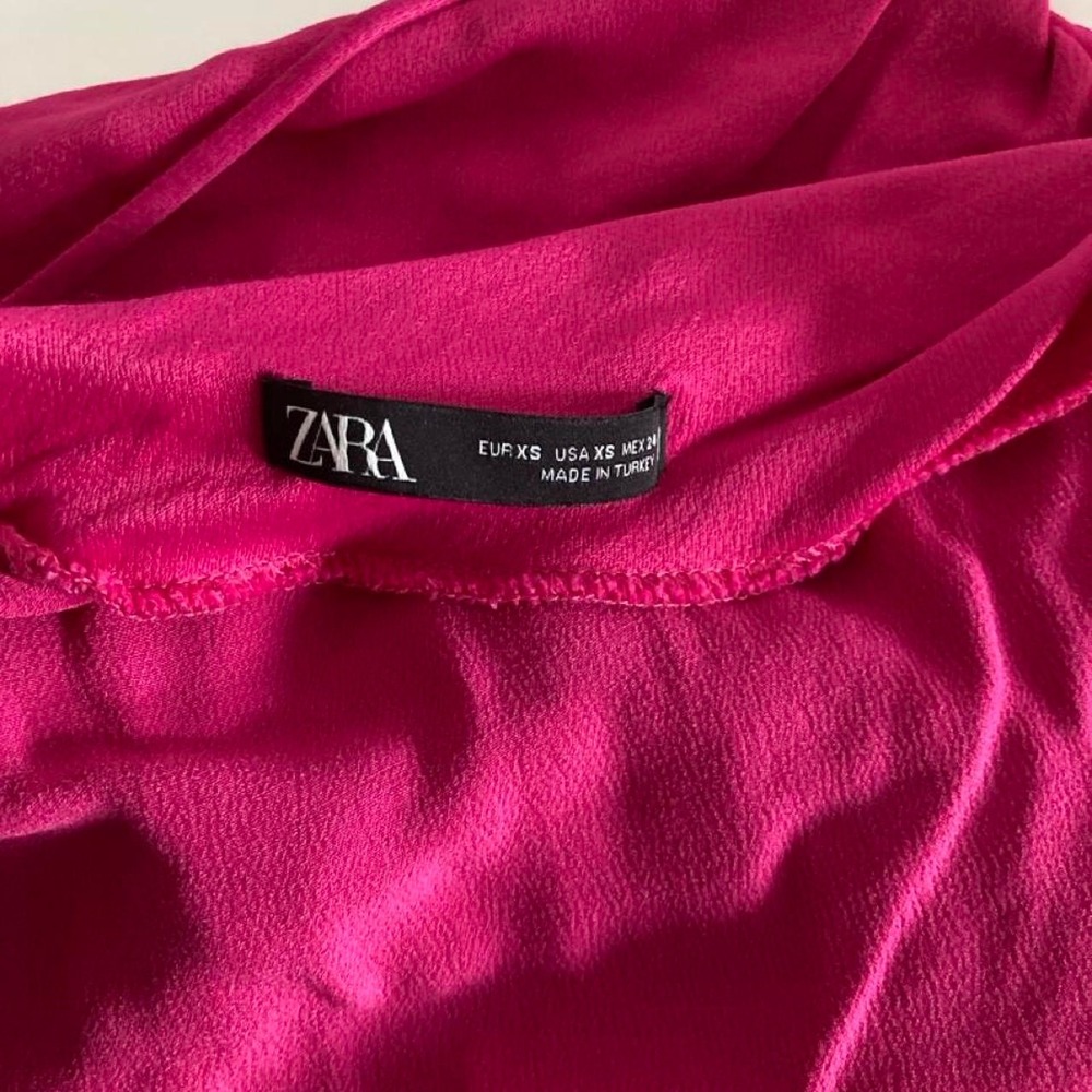 Zara Pink satin crop top - Picture 2 of 4